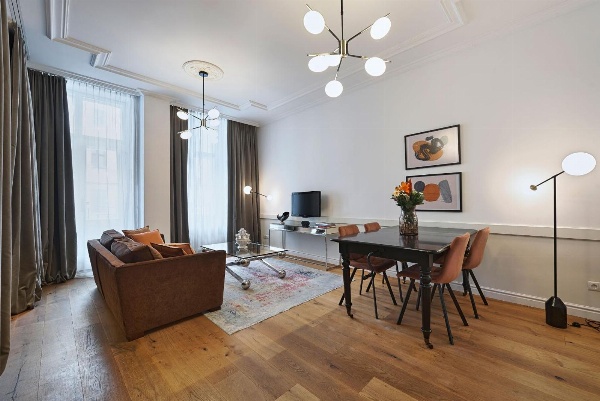 6 Rooms image 1