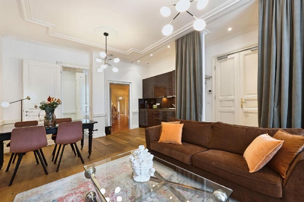 6 Rooms image 10